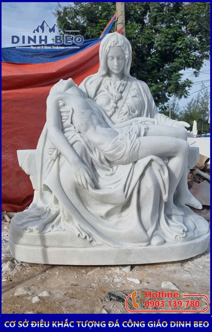 Tượng Đức Mẹ Sầu Bi (Tượng Đức Mẹ Pieta)