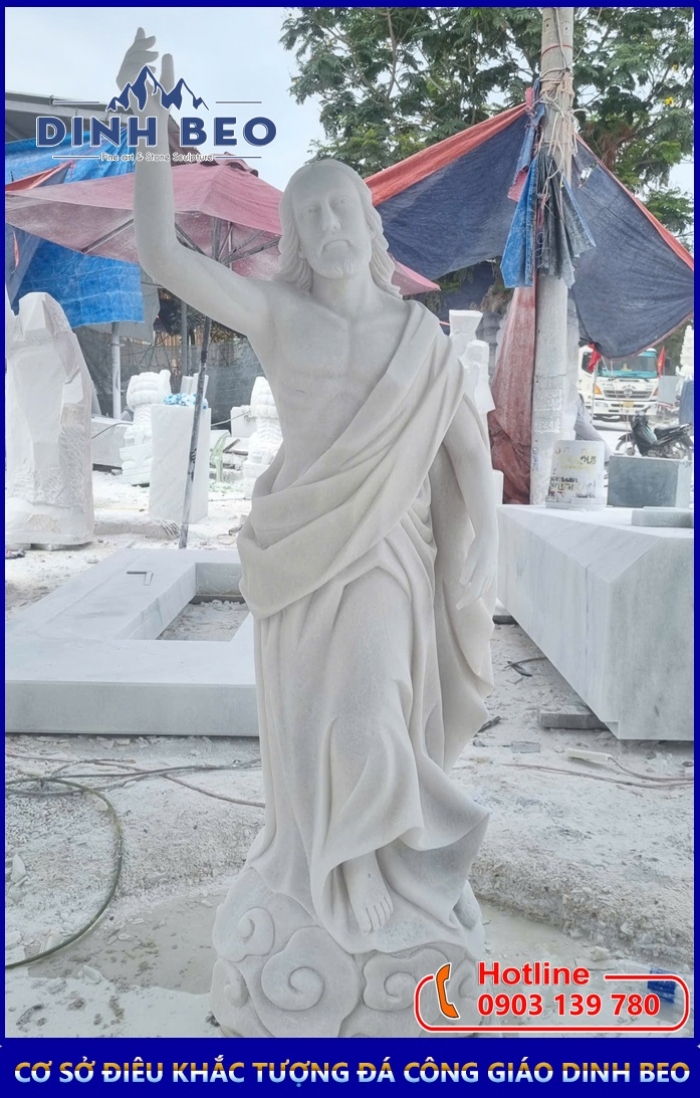 Tượng Đá Chúa Phục Sinh